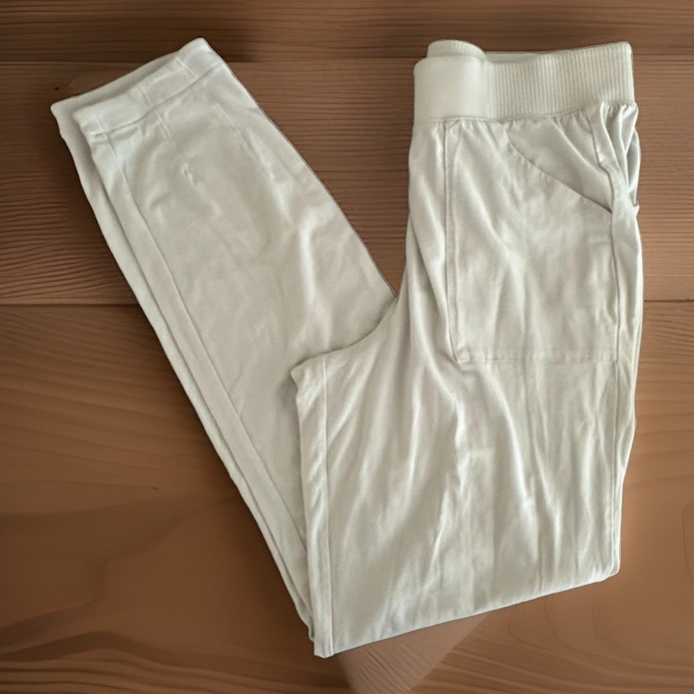 AnyBody Jogger Pants Women's Small Tall Beige Lounge Athleisure Stretch Pull On